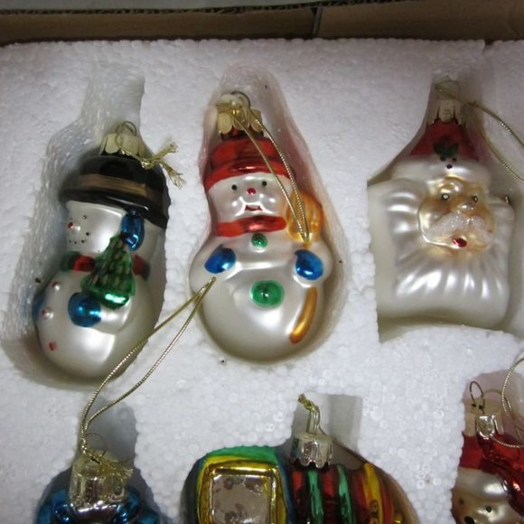 90'S METAL TREE WITH GLASS ORNAMENTS OF DIFFERENT CHRISTMAS SHAPES IN BOXES - Picture 5 of 9